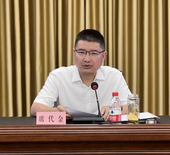 四川银行高管层扩员、两位新副行长亮相，一人曾任副市长、一人为85后