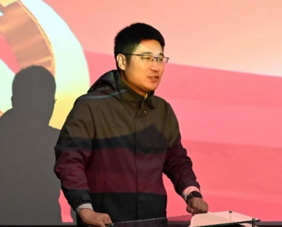 四川银行高管层扩员、两位新副行长亮相，一人曾任副市长、一人为85后