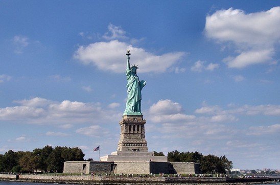 买房时如何核查房屋产权？