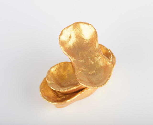 黄金积存账户是否有管理费？