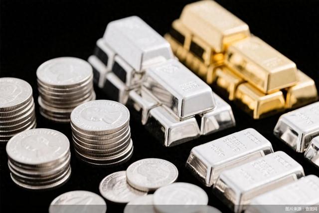 年内涨幅超95%：白银逆袭黄金成贵金属“领涨王”