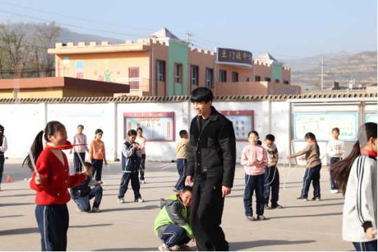 Keep“红桃K”公益行动走进山西临汾,以温暖与活力守护留守儿童成长