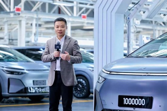 蔚来跌超6%三季度亏30亿,理想由盈转亏,零跑盈利,造车新势力洗牌加剧