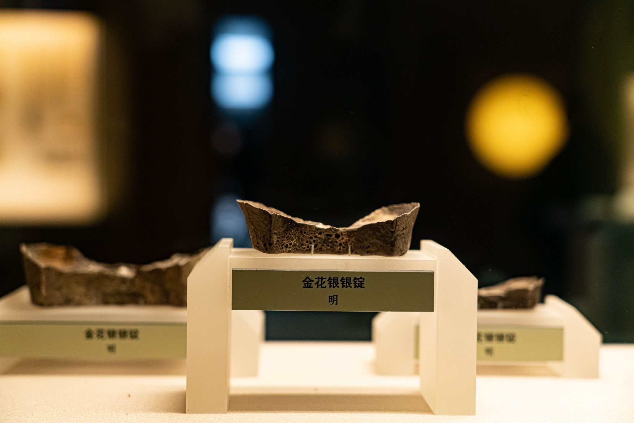 芝商所“拔网线”背后:白银新高狂欢下“暗流”涌动