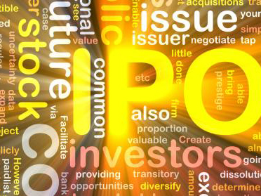 新手选车应该优先考虑哪些核心配置？