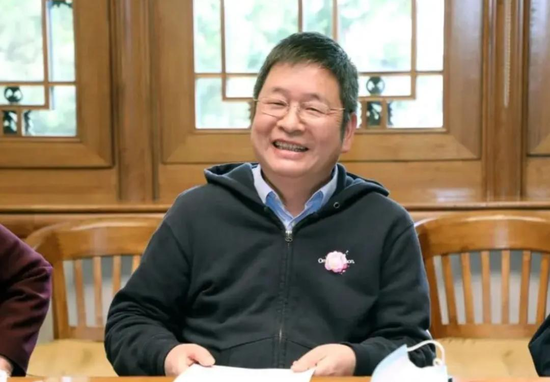 刚刚!捐了36亿股票