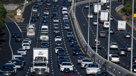 特朗普提议大幅降低乘用车燃油效率标准